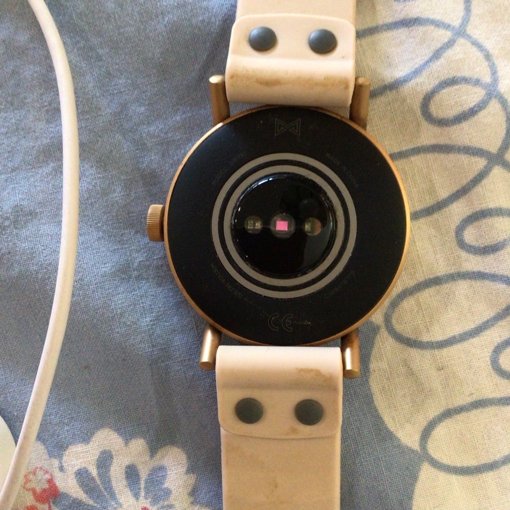 Google smartwatch - Picture 5 of 8